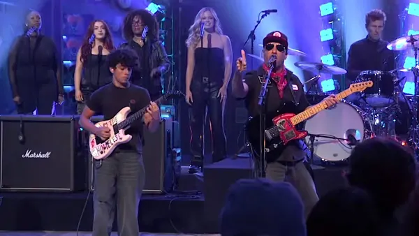 Tom Morello and Son Roman Rock “Soldier in the Army of Love” on Jimmy Kimmel Live: Watch