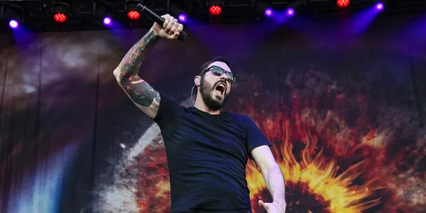 Breaking Benjamin Frontman Pauses Show to Rant on Feud with Fallout 4 Modder: “Help Me Destroy This Jerk”