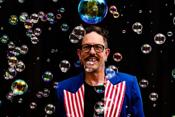DR HUBBLE & his Brilliant Bubble Show