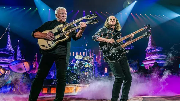 Geddy Lee Hated When Alex Lifeson Initially Likened a RUSH Reunion to a “Tribute Band”