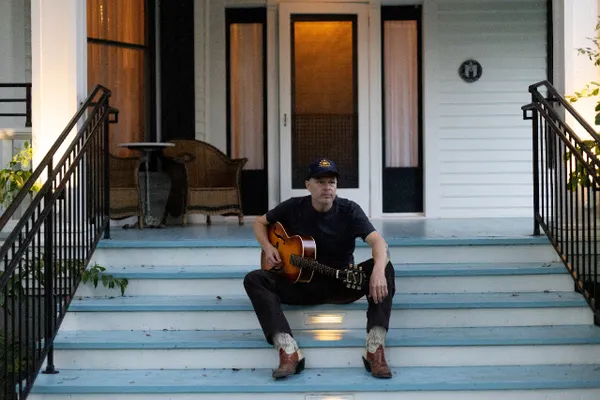 JASON BOLAND & THE STRAGGLERS