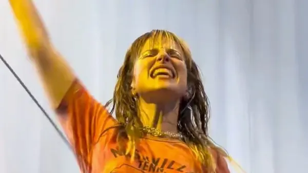 Hayley Williams Kicks Off “The Hayley Williams Show” in West Palm Beach: Setlist + Videos