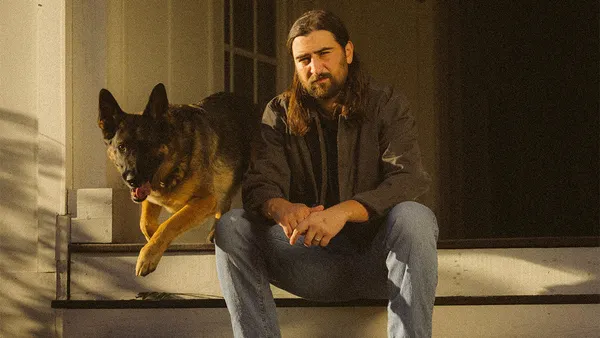 Noah Kahan Considers His Fame on New Single “Porch Light”: Stream