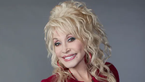 Dolly Parton Is the Most Popular Person in America, New Poll Finds