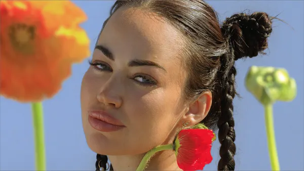 Aura Dione