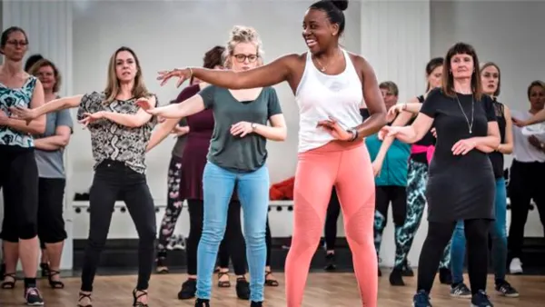 Singledance salsa footwork