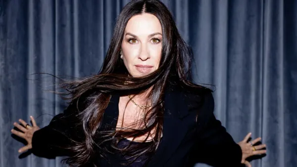 Alanis Morissette Accuses Ex-Tour Manager of Extortion Scheme in Lawsuit