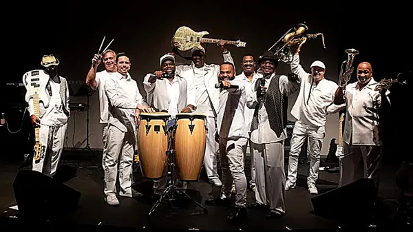 Let's Groove Tonight