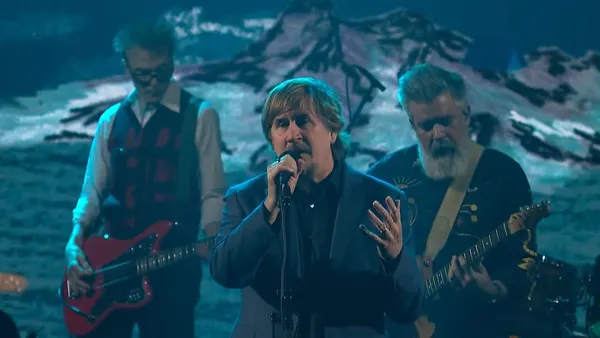 The Mountain Goats Recruit Tommy Stinson to Perform “Cold at Night” on Colbert: Watch