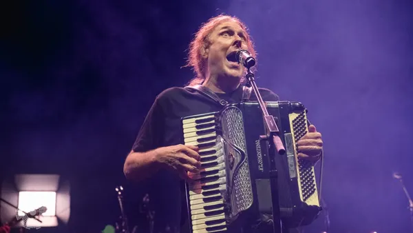 “Weird Al” Yankovic to Kick Off 2026 “Bigger & Weirder” Tour