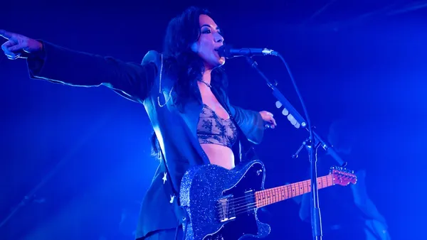 Michelle Branch Kicks Off Sold-Out “Everywhere and Back Again Tour” With Career-Spanning Set