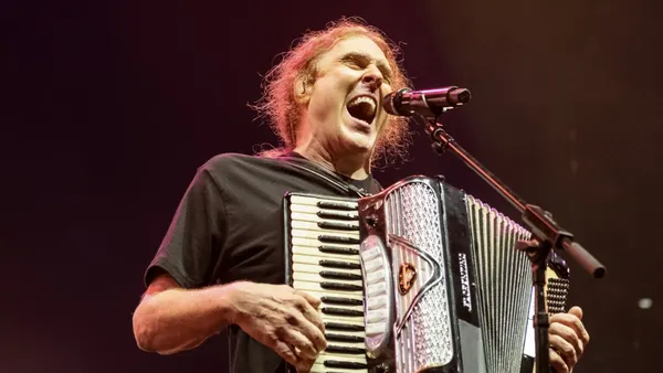 “Weird Al” Yankovic Broadway Musical Dare to Be Stupid in the Works