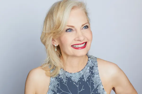 TRAVELING THE WORLD IN SONG with MARLA JONES & The Andy How Trio, feat guest singers Sadie Abraham, Max Diamond, Amy Goldring, Colin Ho, Sarah Mendelsohn, Michelle Pakravan, Finn Slootweg & Isaac Tiu