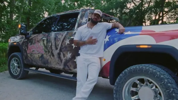Drake Goes Country, Interpolates “Choosin’ Texas” on Fear of Missing Out