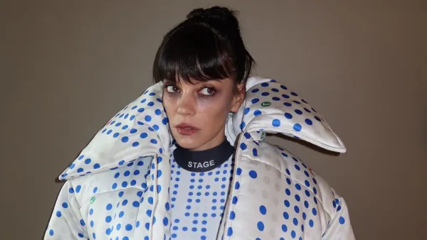 Lily Allen Dresses as Ticketmaster Seat Map for Halloween
