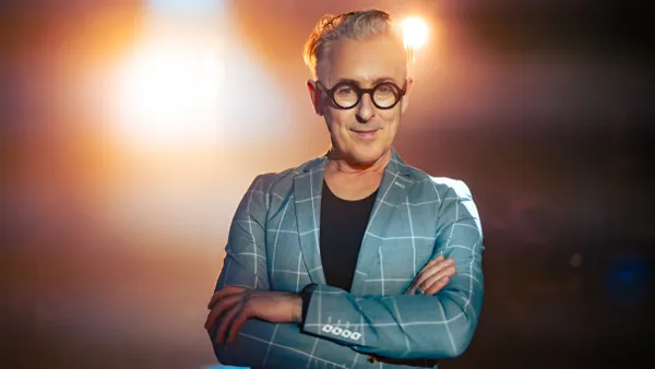 Alan Cumming