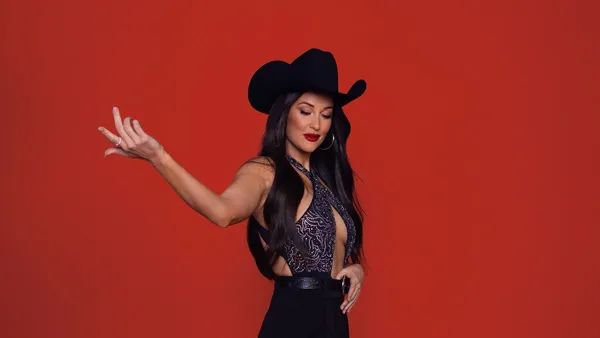 Kacey Musgraves Announces Middle of Nowhere Companion Album Featuring Four Songs in Spanish