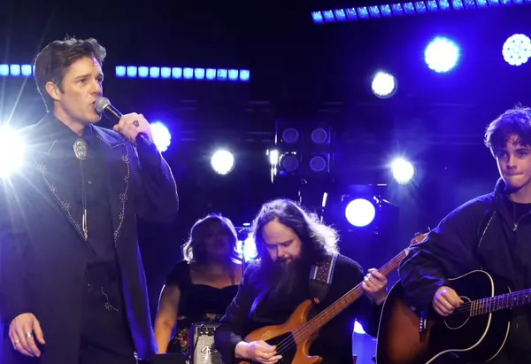 Brandon Flowers Covers Oasis With His Son at Salt Lake City Concert