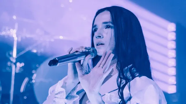 Poppy Kicks Off Headlining North American Summer Tour with 17-Song Set: Video + Setlist