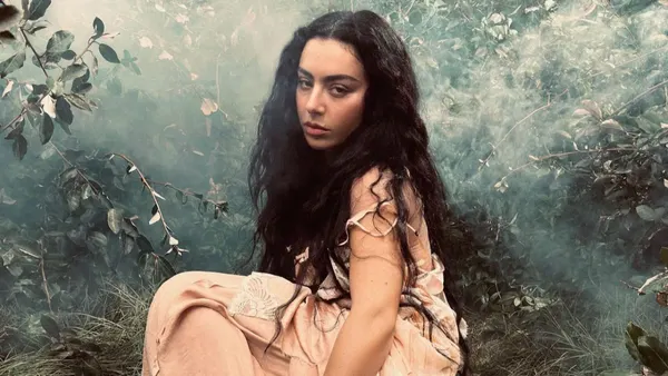 Charli XCX Reveals New Song “Wall of Sound”: Stream