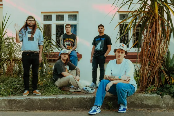Hot Mulligan ? THE SOUND A BODY MAKES WHEN IT'S STILL TOUR