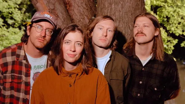 Ratboys Release Stellar New Album Singin’ to an Empty Chair: Stream