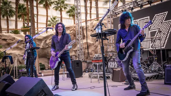 KISS Honor Ace Frehley at First Show in Two Years: Watch