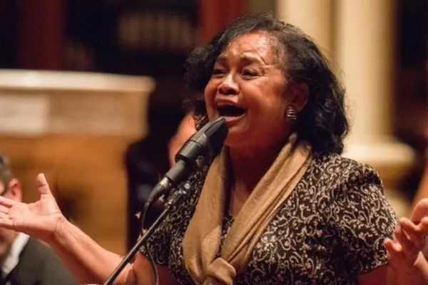 Sharon Nabonne & Friends