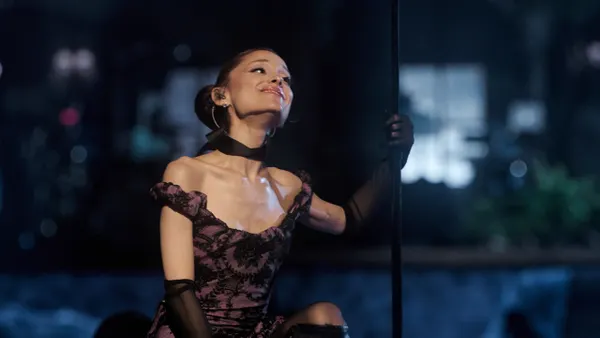 Ariana Grande Kicks off “The Eternal Sunshine Tour: See Setlist + Photos