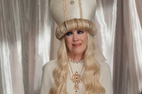 Schitt’s Creek Coming to HBO Max in Memory of Catherine O’Hara