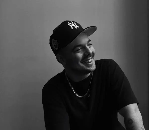 Mac Ayres - The Piano Tour