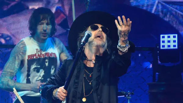 The Black Crowes Booed After Reportedly Deriding Fans’ “USA” Chant