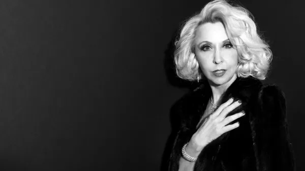 Julie Halston Takes The Q Train at Birdland