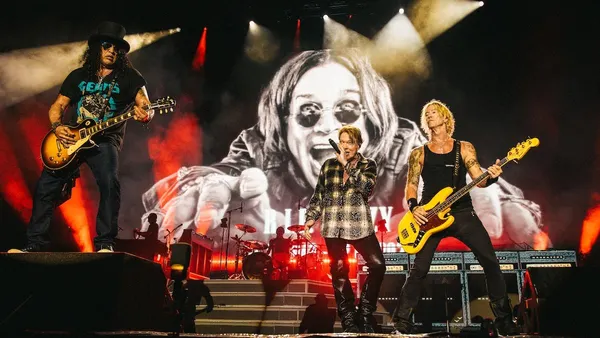 Guns N’ Roses Kick Off 2026 North American Tour with 29-Song Set: Photos, Video + Setlist