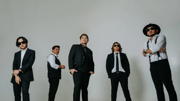 December Avenue