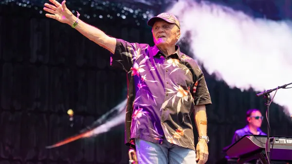 Longtime Beach Boys Member Bruce Johnston Leaves Touring Band After 61 Years