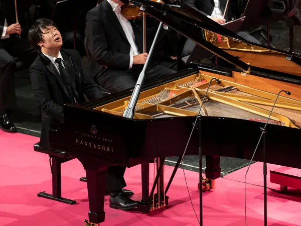 Spano Conducts Scheherazade