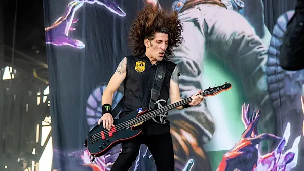 Anthrax’s Frank Bello Is All-In for More “Big Four” Shows: “Talk to Metallica”