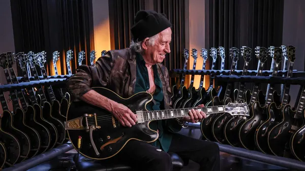 Keith Richards and Gibson Unveil 1960 ES-355 Collector’s Edition Signature Model Guitar
