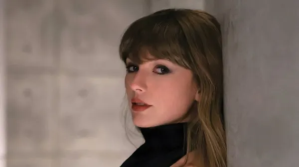 Taylor Swift Announces “Patient Zero,” New Single Due Friday