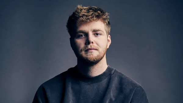 Alex Warren-Cheaper Than Therapy Global Tour - Relocated to Riverstage