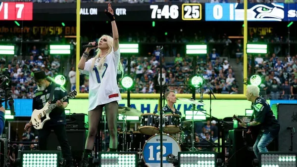 Soundgarden Rock NFL Kickoff Halftime Show with Taylor Momsen on Vocals: Watch