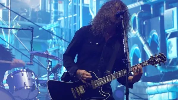 Foo Fighters Cover The Vaselines’ “Jesus Wants Me for a Sunbeam” at BottleRock: Watch