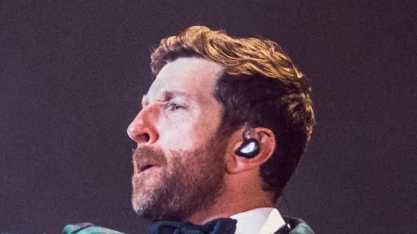 Glow | Live From The Ryman