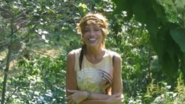 Carly Simon Says She’s Living with Parkinson’s Disease
