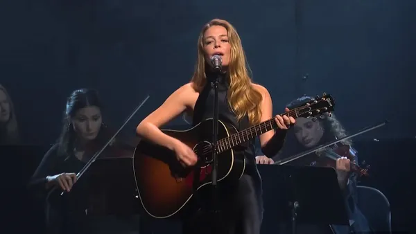 Maggie Rogers Returns to Colbert to Perform “Alaska” and “One for My Baby (And One More for the Road)”: Watch