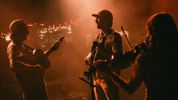 Folk Duo Buffalo Traffic Jam Sell Out Entire 25-Date Tour