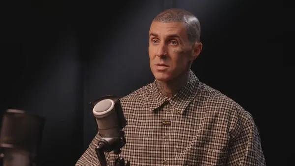 Travis Barker Opens Up on Plane Crash and Mom’s Passing in Interview with Anderson Cooper