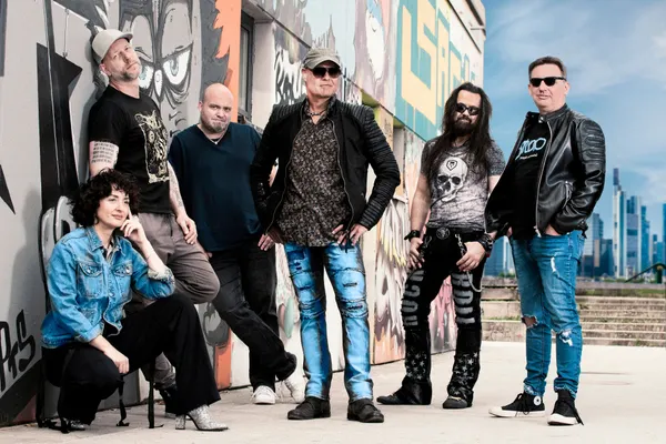 Journeye plays Journey - Europe's Best Tribute Bands