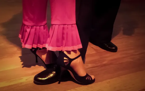 LOLA ADVENTS-MILONGA